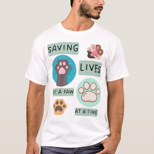 Saving Lives One Paw At A Time – Vet Animal Design Tシャツ (正面)