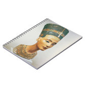 scのスタジオからの女王のNefertitiバスト、 ノートブック (左側)