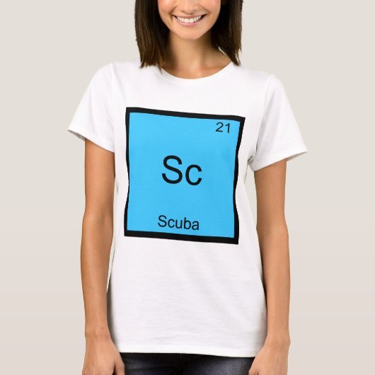Sc - ダイバーに捧ぐおもしろ化学元素シンボルTシャツ Tシャツ (正面)