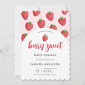 Scalloped Pink Berry Sweet Strawberry Baby Shower 招待状 (正面)