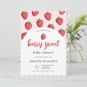 Scalloped Pink Berry Sweet Strawberry Baby Shower 招待状 (スタンド正面)