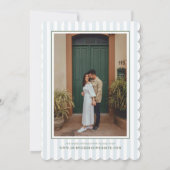 Scalloped Sage Green & Blue Stripes Classy Wedding 招待状 (裏面)