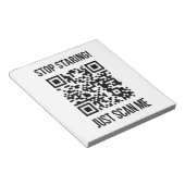 Scan Me QR Code:毎日親切を選ぶ ノートパッド (アングル)