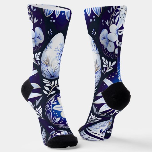 Scandinavian Blue Easter Egg Spring Floral ソックス (傾斜あり)