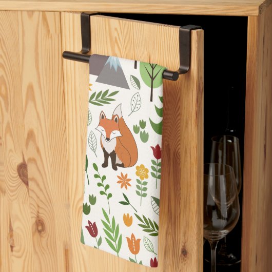 Scandinavian Style Illustrations on Cream Pattern キッチンタオル (三つ折り)