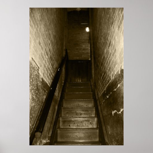 Scary Stairwell Going Up Creepy Halloween Props ポスター (正面)