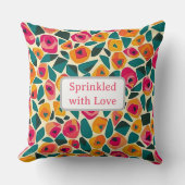 Scattered Floral Love - Sprinkled with love クッション (正面)