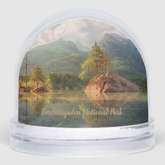 Scenic Berchtesgaden National Park  (正面)