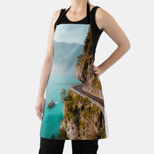 Scenic Cliffside Road Apron エプロン (インサイチュ)