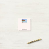 Scenic Tropical Beach with Straw Umbrella ポストイット (デスク上)