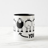 Schaap, witte of zwarte schapen van de familie ツートーンマグカップ (中央)