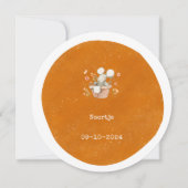 Schattig baby muisje op geel / oranje achtergrond 招待状 (正面)