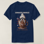 Schnauzer Snuggles & Hot Chocolate Tシャツ (デザイン正面)
