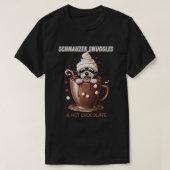 Schnauzer Snuggles & Hot Chocolate Tシャツ (デザイン正面)