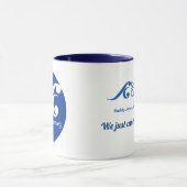 Schola Cantorum "歌えなストップい"- 11または15oz. マグカップ (中央)