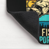 School Is Imrtant But Fishing Is Imrtanter Fish B  マウスパッド (コーナー)