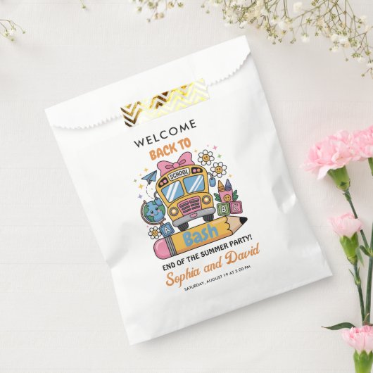 School’s Back Bash! Editable End of Summer Party フェイバーバッグ (封をした状態)