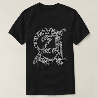 Schwarze Buchstabe "A" im gotischen Stil  Tシャツ