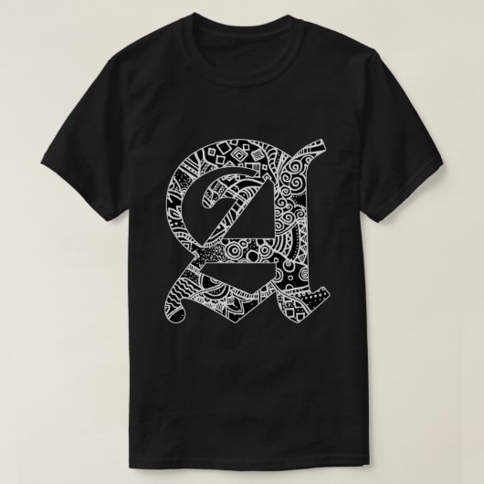 Schwarze Buchstabe "A" im gotischen Stil  Tシャツ (デザイン正面)