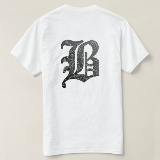 Schwarze Buchstabe "B" im gotischen Stil Tシャツ (デザイン裏面)