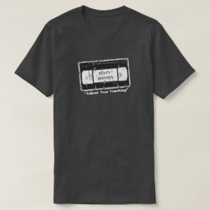 Sci-Fiムービー – VHSトラッキングのブロックを調整(&White) Tシャツ