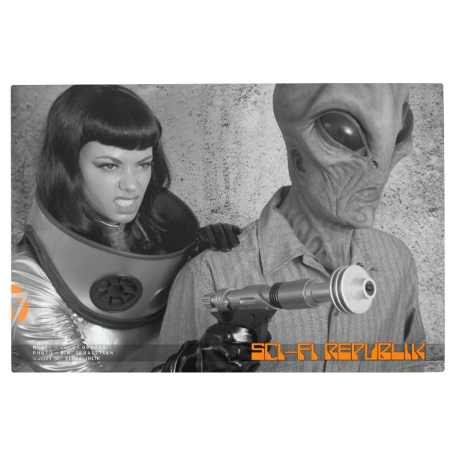 Sci-Fi Republik "33"保護デザインポスター メタルプリント (正面)