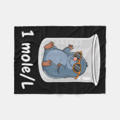 Science &amp; Technology Funny Chemistry 1 Mole L  フリースブランケット (正面(横))