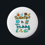 Science Lover STEMトレーニングの科学者 缶バッジ<br><div class="desc">この可愛いデザインは、STEMのテーマに興味がある人に最適だ。科学キャンプや科学フェアでの衣服、あるいは科学実験を行っている間に理想的である</div>