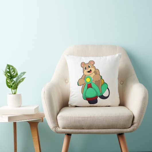 Scooter.PNGとのバイクもしくは自転車に乗る人としてベア クッション (椅子)