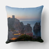 Scopello、シシリーのFaraglioniそしてTonnara クッション (裏面)