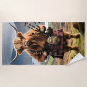 Scottish Highland Cow Bagpiper, ビーチタオル (正面)
