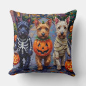 Scottish Terrier Dogs in Halloween Costumes クッション (正面)