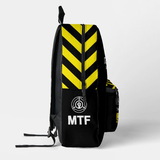 SCP Secure. Contain. Protect. Paranormal Backpack プリントバックパック (左)