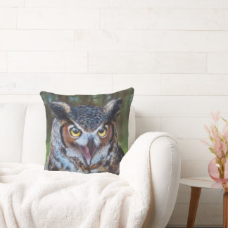 Screeching Owl Pillow クッション