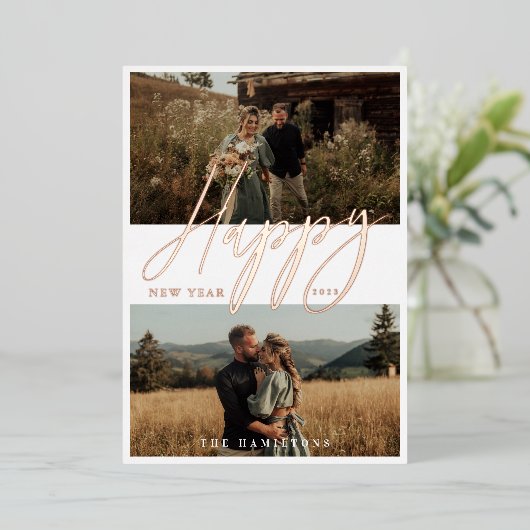 Script エレガント Happy New Yearカップルミニマル写真 箔シーズンカード (立ち正面)