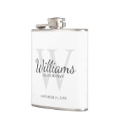 Script パーソナライズされた Groomsmenの名前とMonogram フラスク (左)