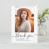 Script モダン 2023エレガント卒業写真 サンキューカード (スタンド正面)