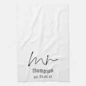 Script モダン Mr Name Date Newlywed Keepsake キッチンタオル (縦)