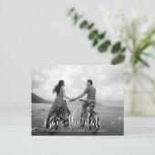 Script モダンSave The Date Photoポストカード 案内ポストカード (スタンド正面)