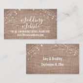 Script, Burlap & Light Stringsの結婚ウェブサイト エンクロージャーカード (正面/裏面)