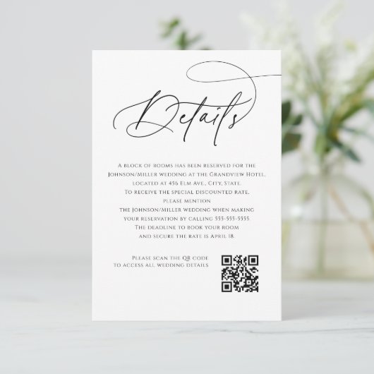 Script Monogram Wedding Details White QR Code エンクロージャーカード (スタンド正面)
