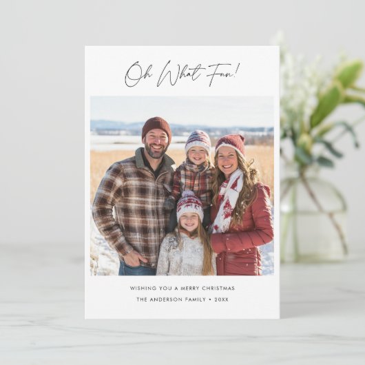 Script Oh Whatおもしろいクリスマスファミリーフォトグリーン シーズンカード (スタンド正面)