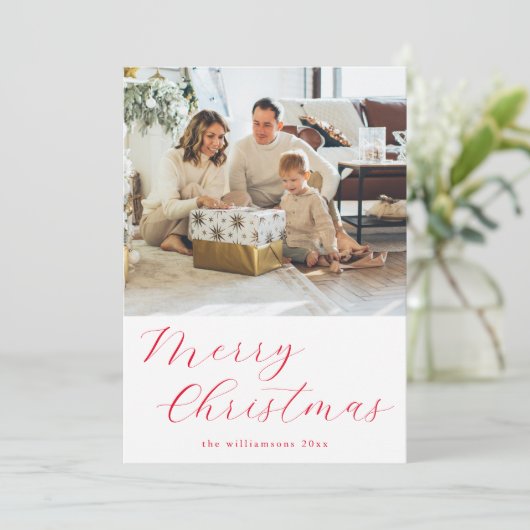 Script Red Simple Merry Christmas Photo Letter シーズンカード (スタンド正面)