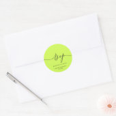 Script Signature Elegant Wedding RSVP Cyber Lime ラウンドシール (封筒)