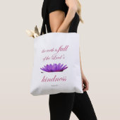 Scripture, Psalm 33, Lord's Kindness Purple Lotus トートバッグ (クローズアップ)