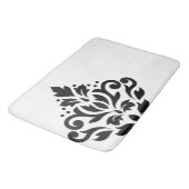 Scroll Damask Off-set I Black on White バスマット (アングル)