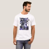 SCROLL UNTIL OBLIVION | ソーシャルメディア ブルータリスト タイポグラフィ Tシャツ (正面フル)