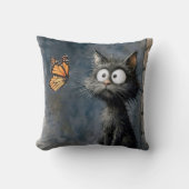 Scruffy Cat Staring at a Butterfly クッション (正面)