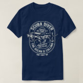 SCUBA Diver I Must Go Tシャツ (デザイン正面)