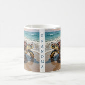 Sea Turtle and Baby Illustration | Personalized コーヒーマグカップ (中央)